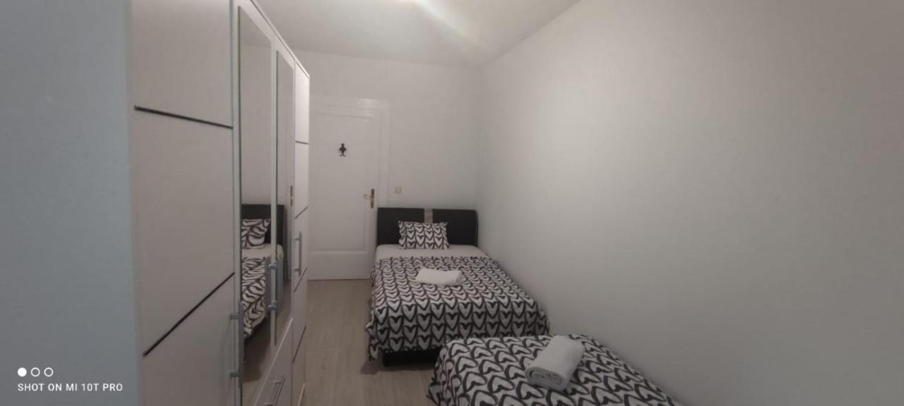Apartman R&R,3 Room Apartman In The Center Šibenik Buitenkant foto