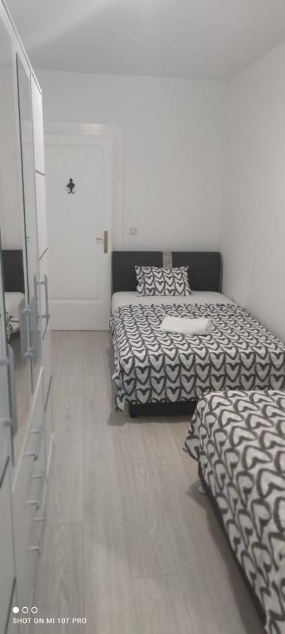 Apartman R&R,3 Room Apartman In The Center Šibenik Buitenkant foto